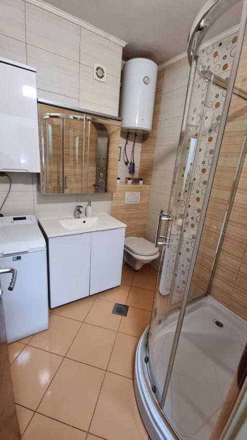 דירות ספליט Apartman Dana מראה חיצוני תמונה