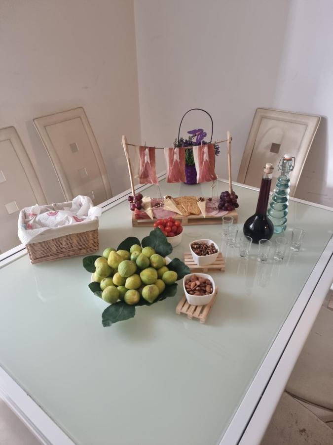 דירות ספליט Apartman Dana מראה חיצוני תמונה