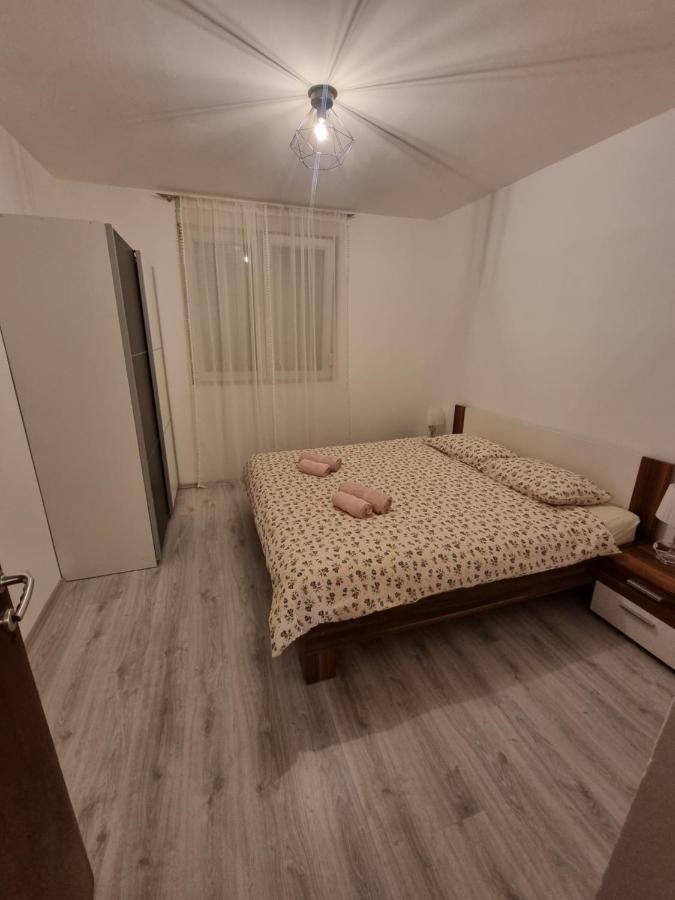 דירות ספליט Apartman Dana מראה חיצוני תמונה