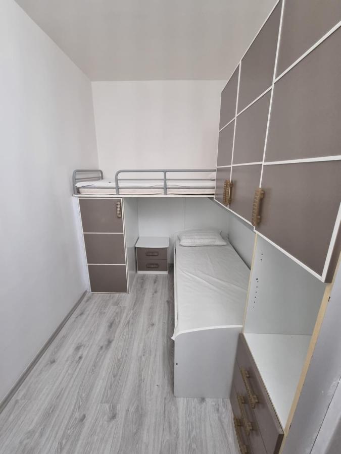 דירות ספליט Apartman Dana מראה חיצוני תמונה
